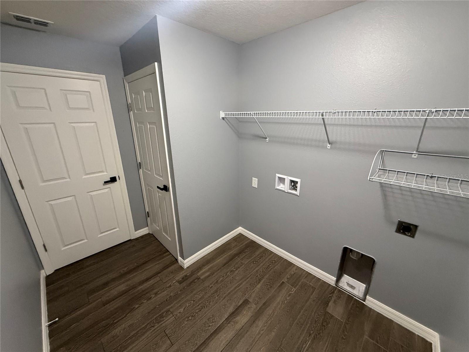 200 Pheasant Dr Property Photo 25