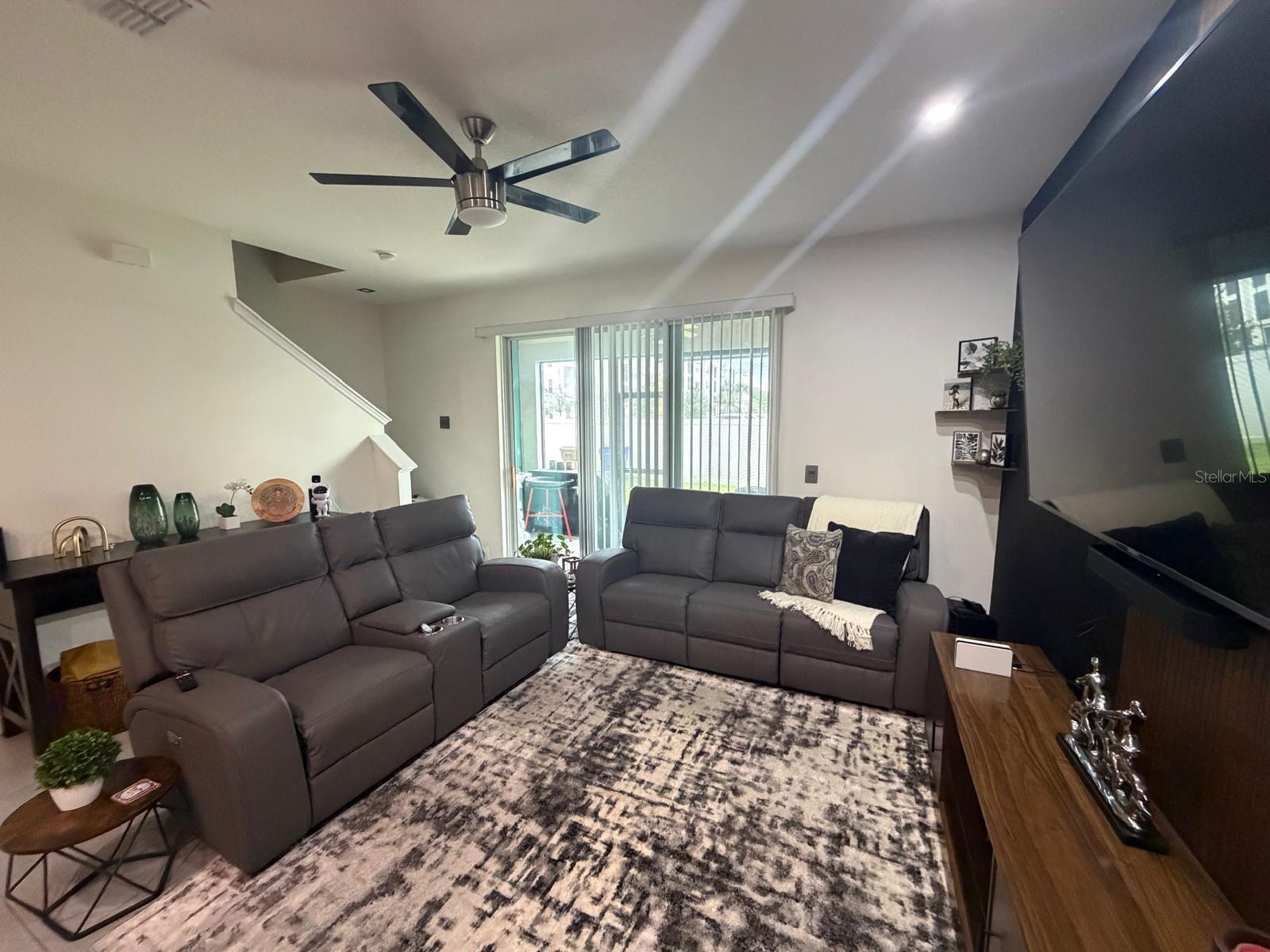 1346 Isleta Loop Property Photo 15