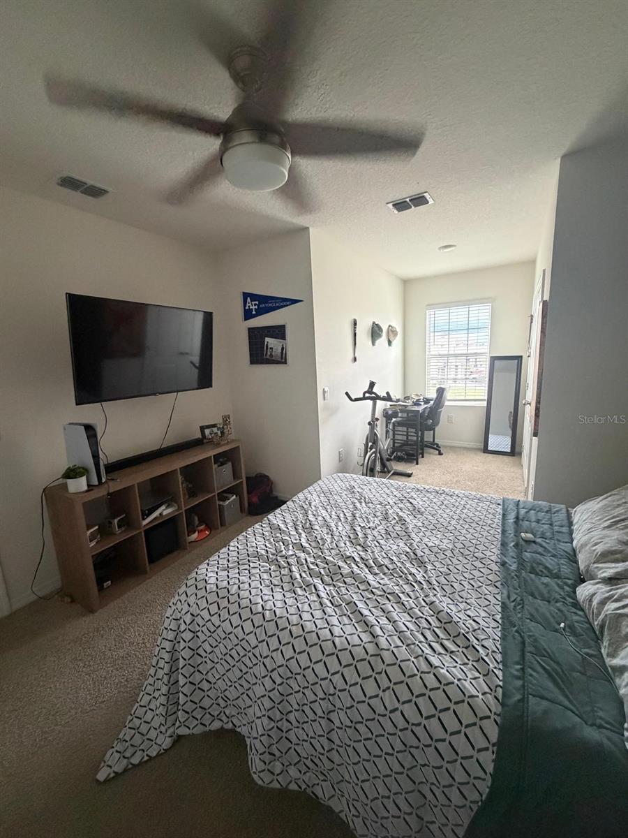 1346 Isleta Loop Property Photo 24