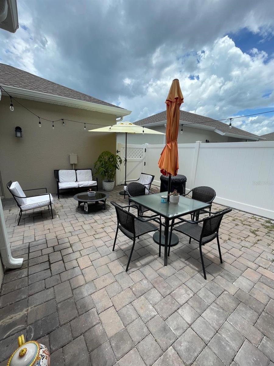 3092 Addison Blvd Property Photo 16