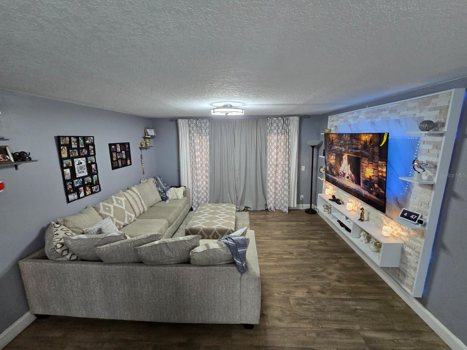 1624 S Pine Ridge Cir #d2 Property Photo 13