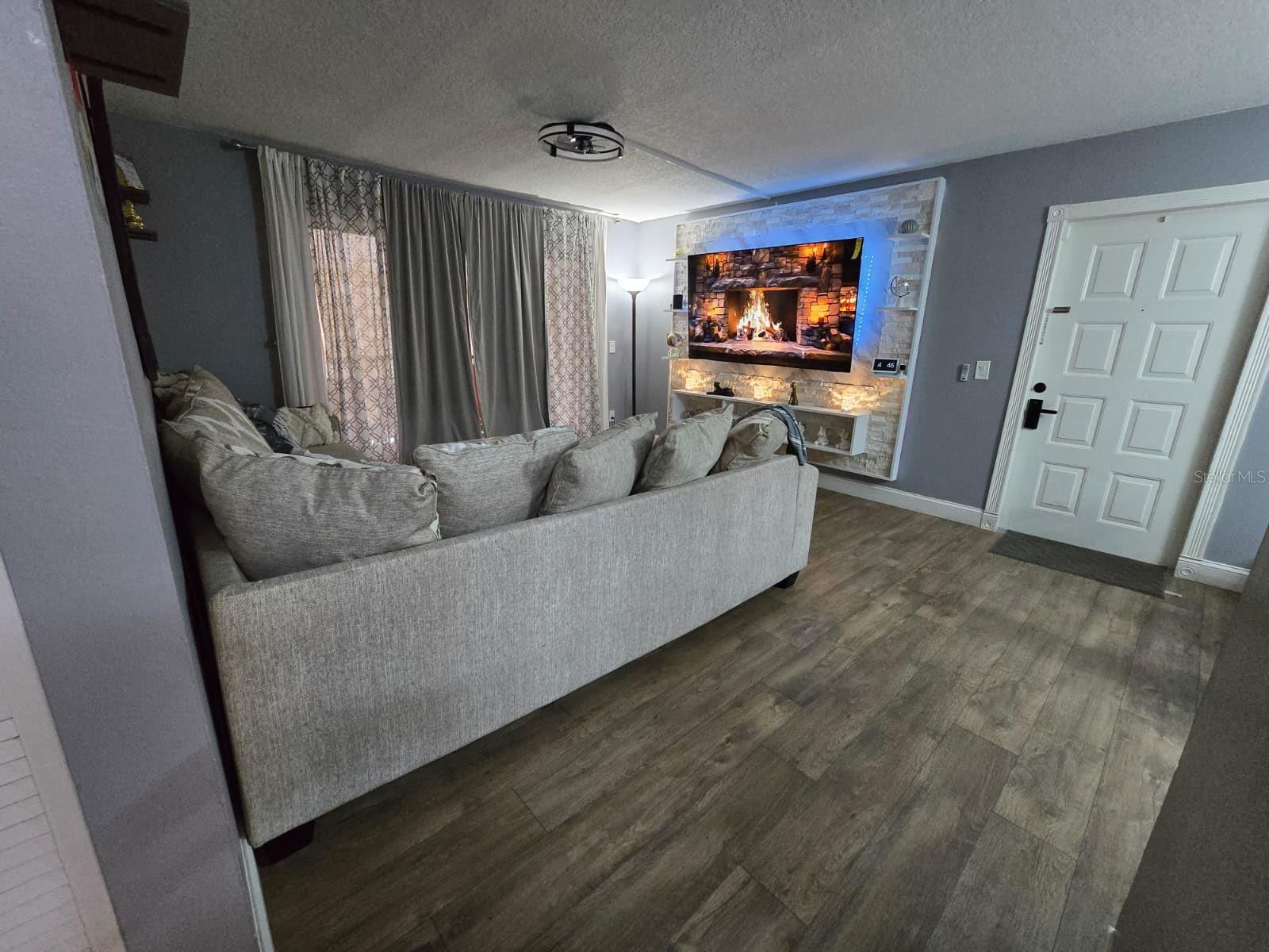 1624 S Pine Ridge Cir #d2 Property Photo 15