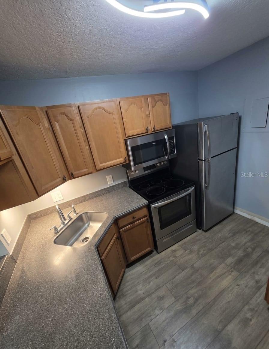 1624 S Pine Ridge Cir #d2 Property Photo 16