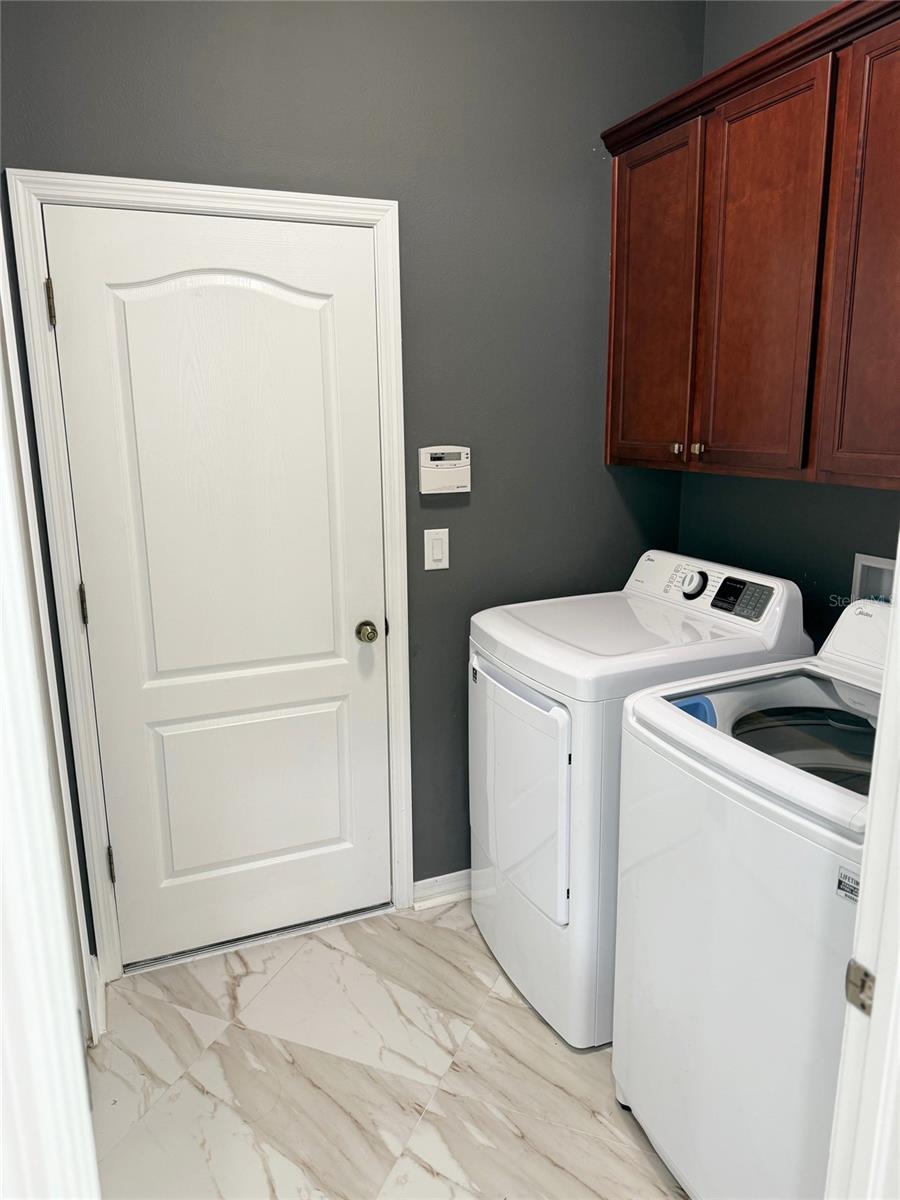 12236 Fairlawn Dr Property Photo 37