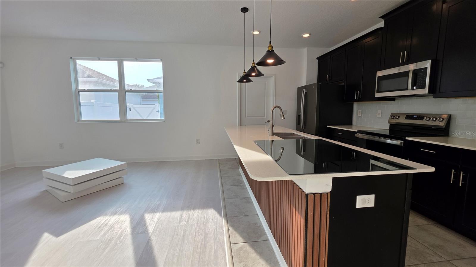 11883 Pulitzer Pl Property Photo 9