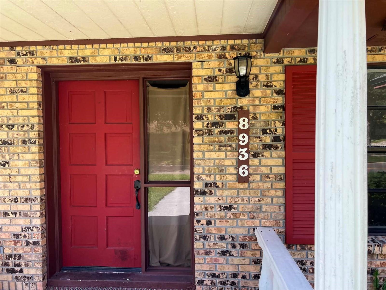 8936 Rose Hill Dr Property Photo 3