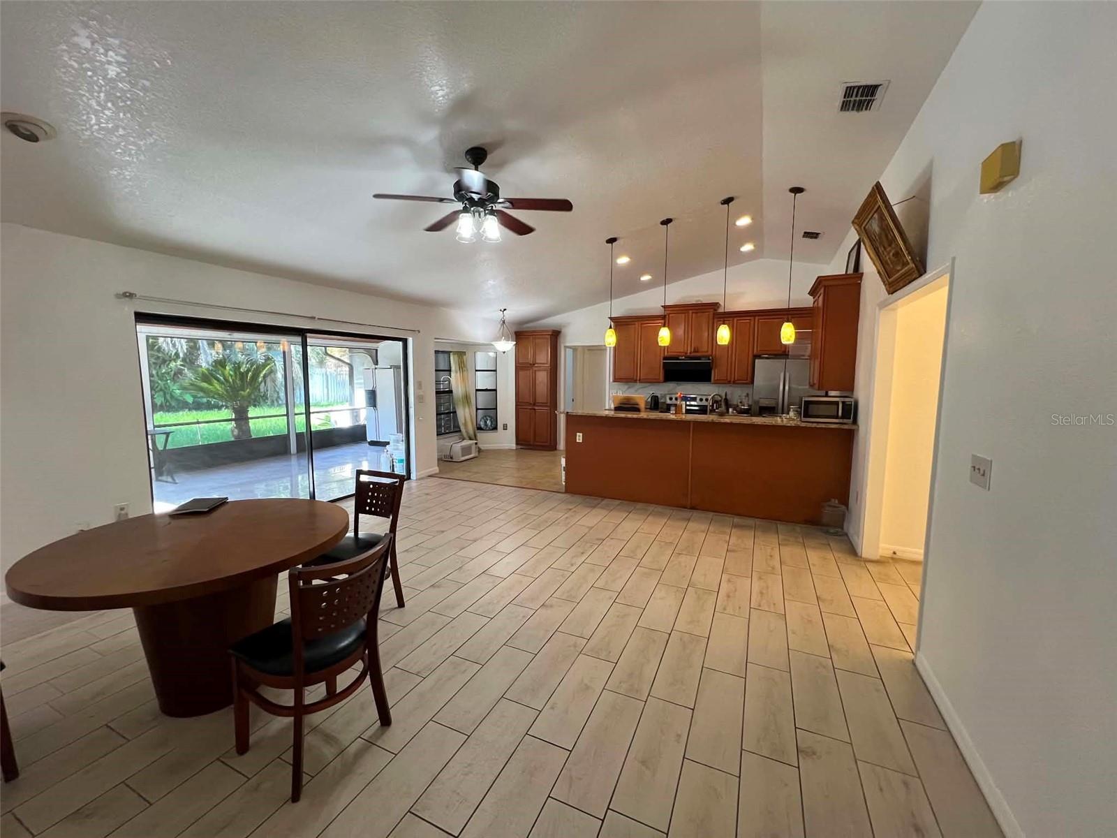8936 Rose Hill Dr Property Photo 18