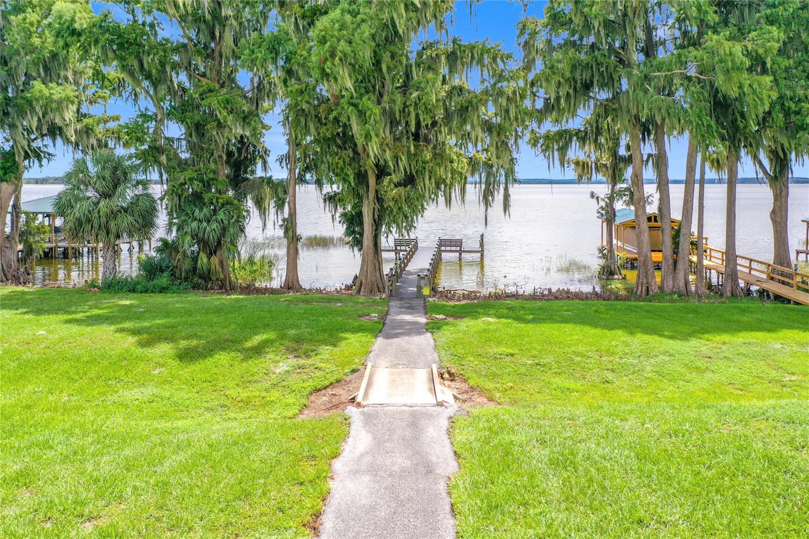 5693 Gulf Stream Street Property Photo 54