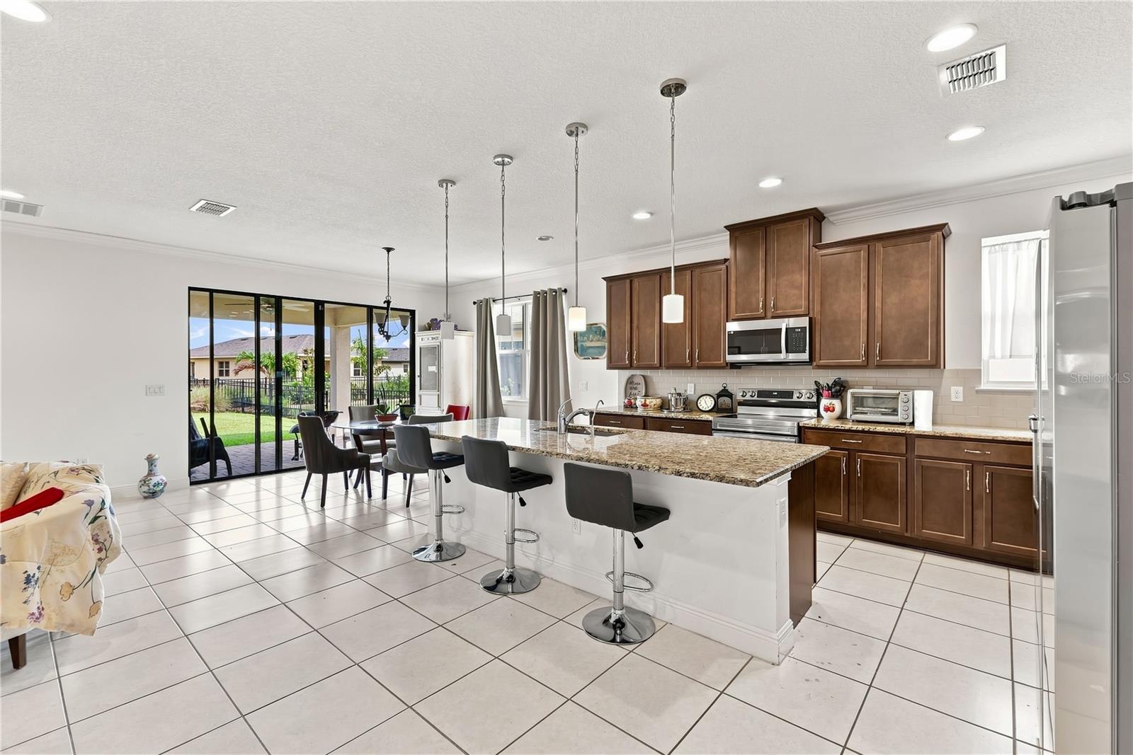 3232 Songbird Cir Property Photo 7