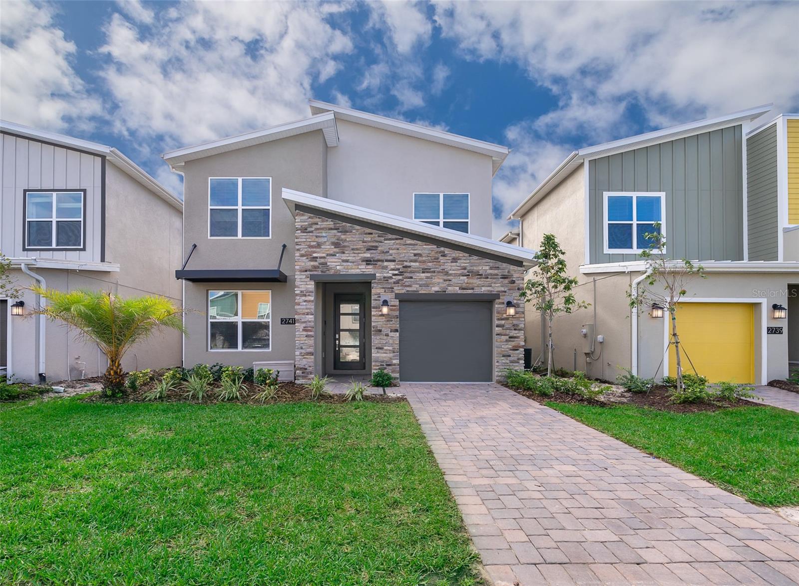 2741 Bookmark Dr Property Photo 2