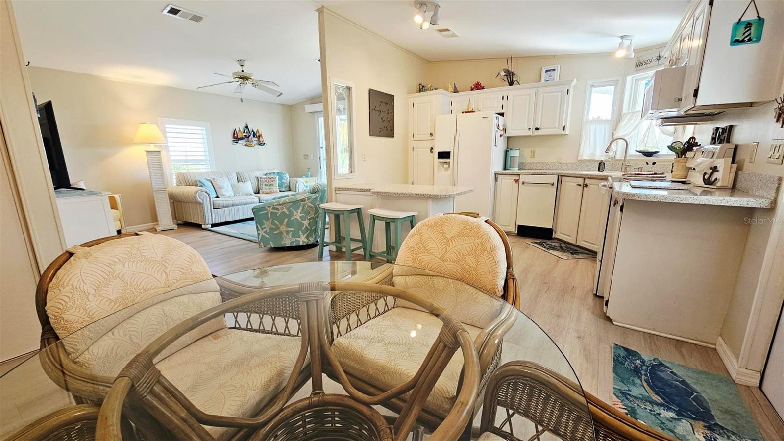 9122 Kestral Cir Property Photo 6