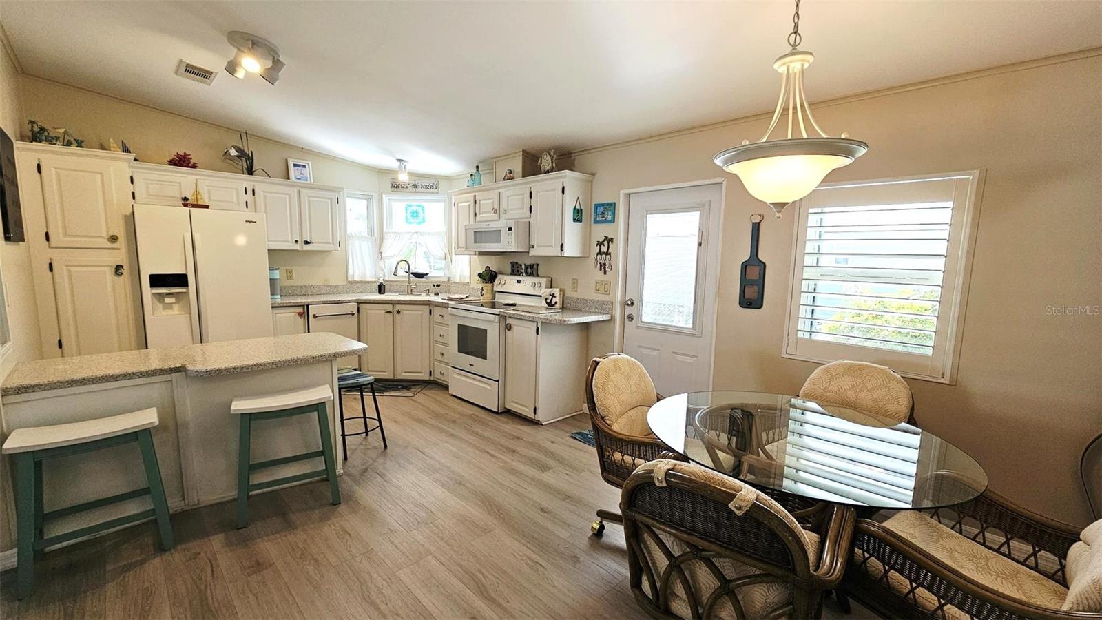 9122 Kestral Cir Property Photo 7