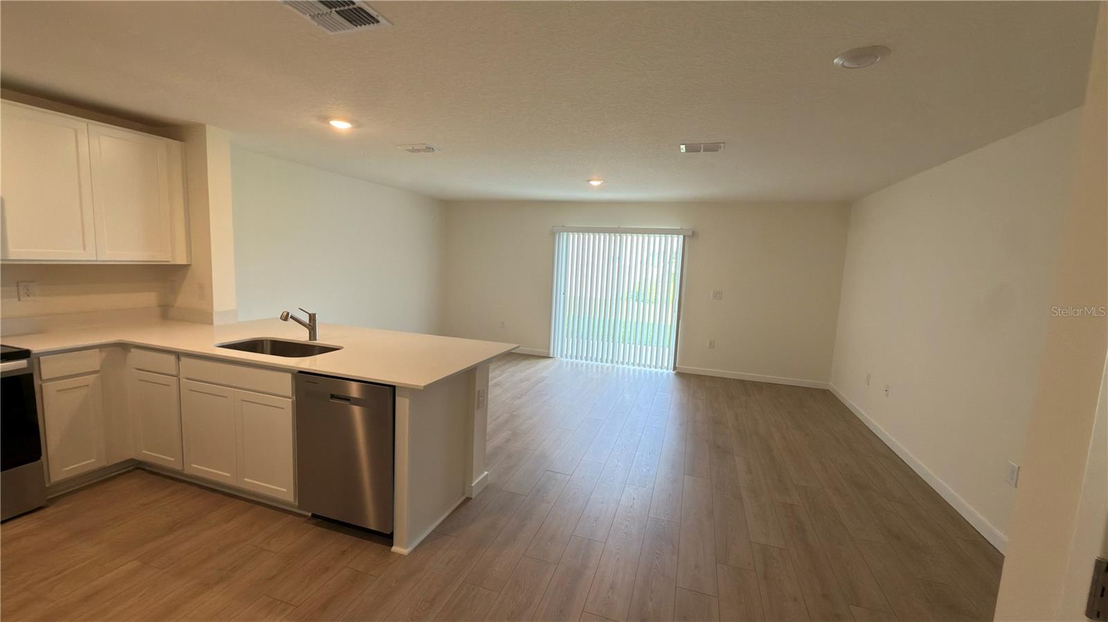 725 Preston Cove Dr Property Photo 5