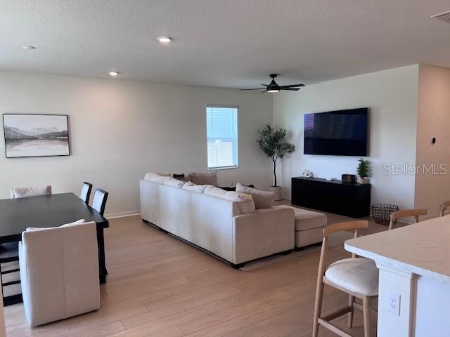 625 Overpool Ave Property Photo 3