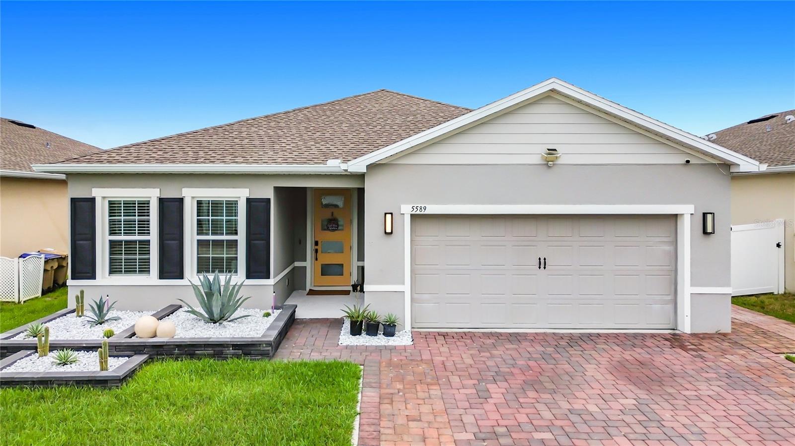 5589 Vigo Loop Property Photo 2