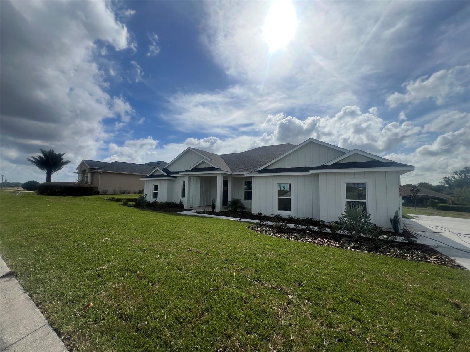 1891 Nw 79 Loop Property Photo 3