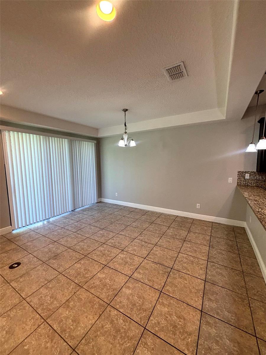 8171 Roseville Blvd Property Photo 8