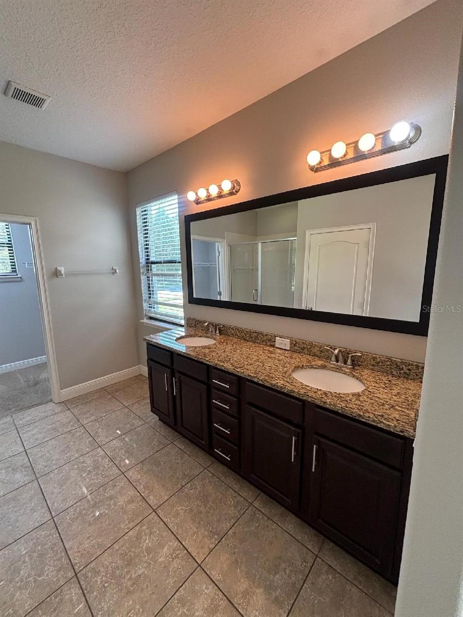 8171 Roseville Blvd Property Photo 23