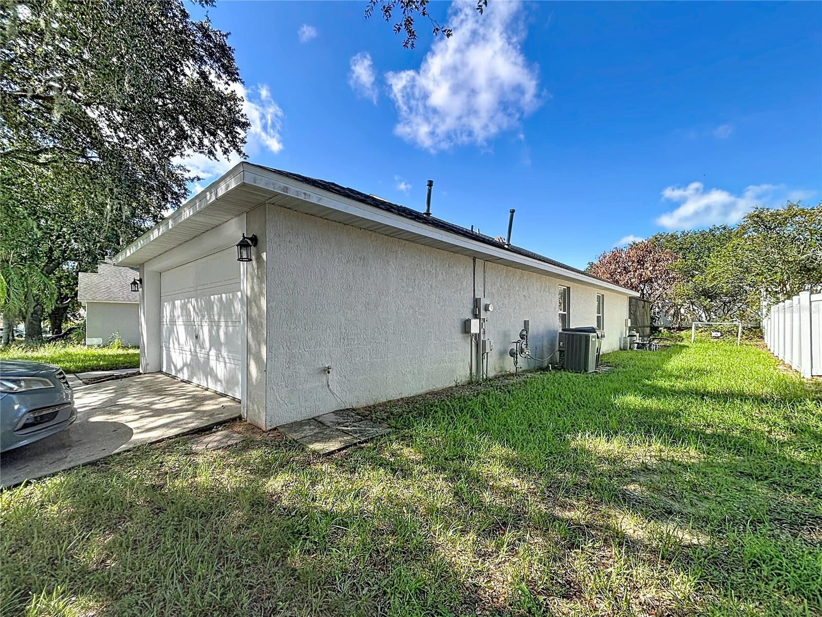 668 Durango Loop St Property Photo 10