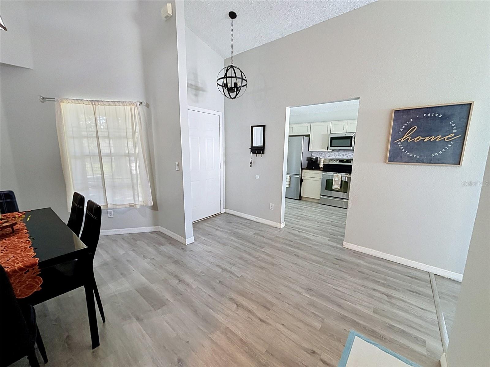 668 Durango Loop St Property Photo 11