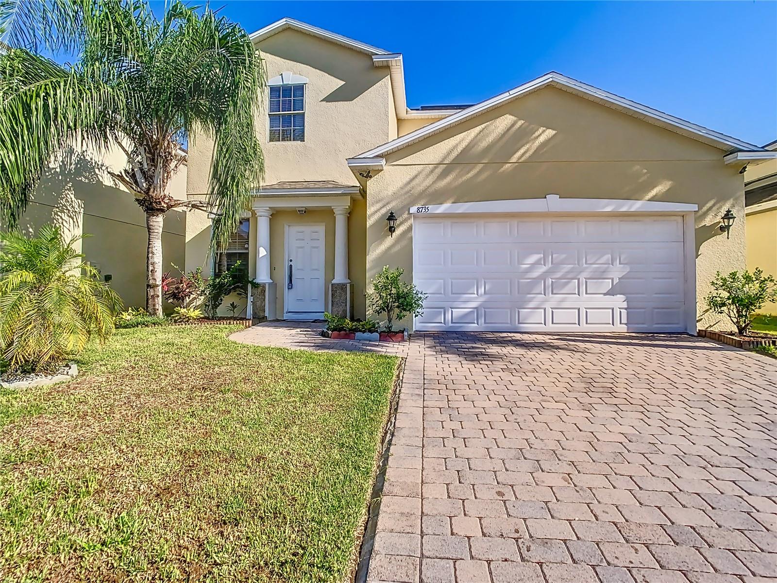 8735 Isla Bella Dr Property Photo 1