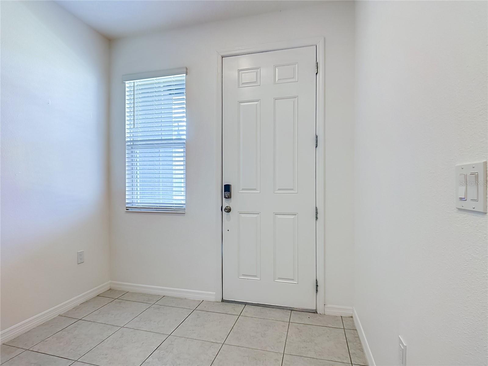 1232 Stockwell Ave Property Photo 7
