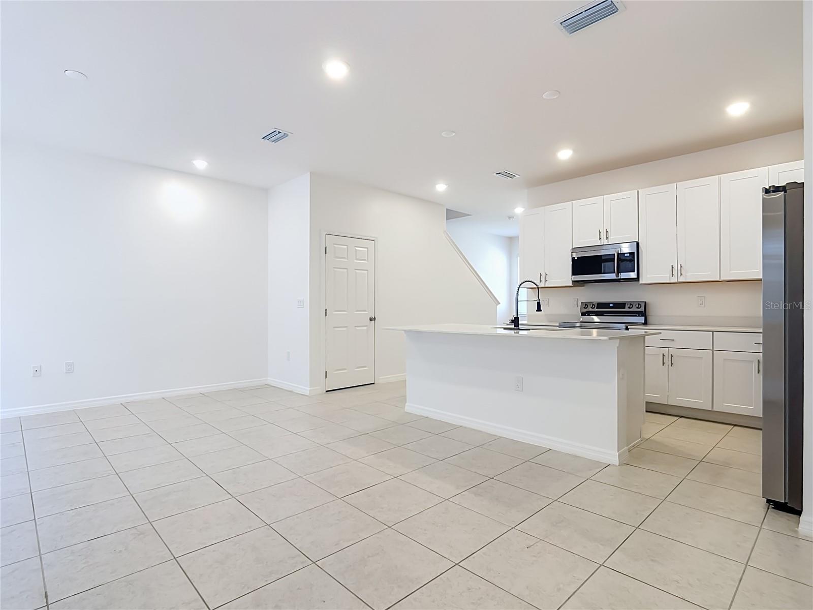 1232 Stockwell Ave Property Photo 13