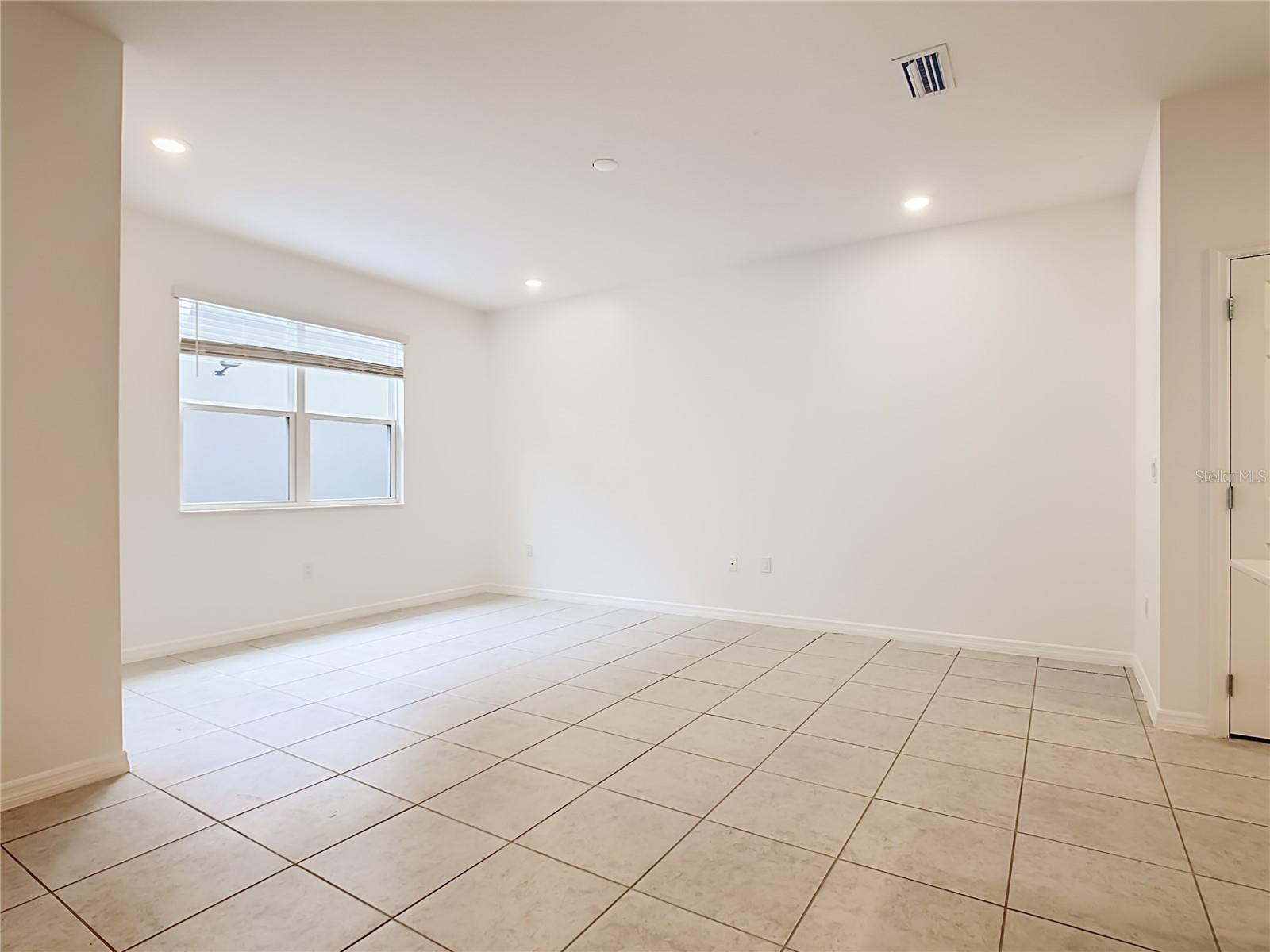 1232 Stockwell Ave Property Photo 15