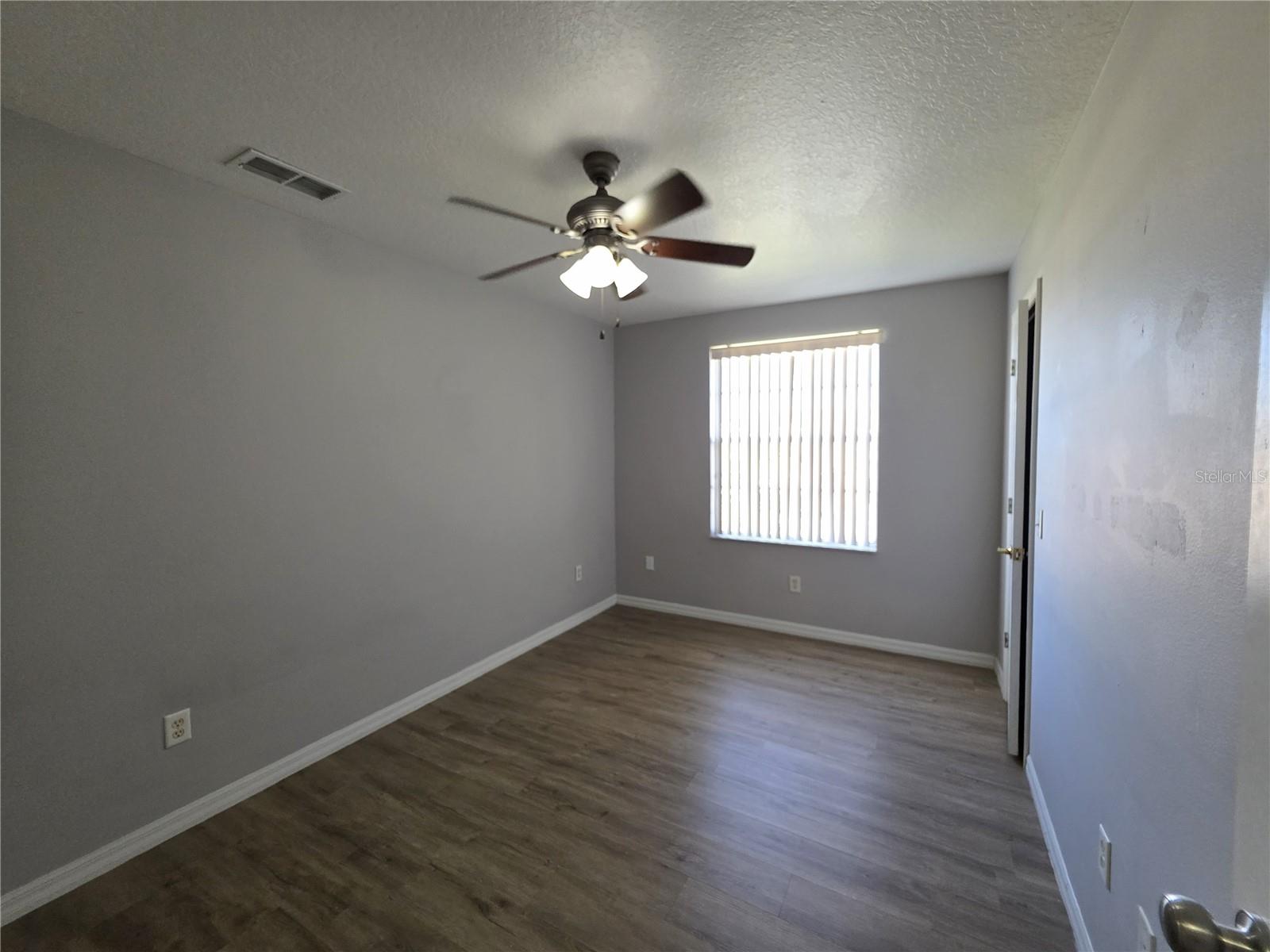 937 Washington Palm Loop Property Photo 12