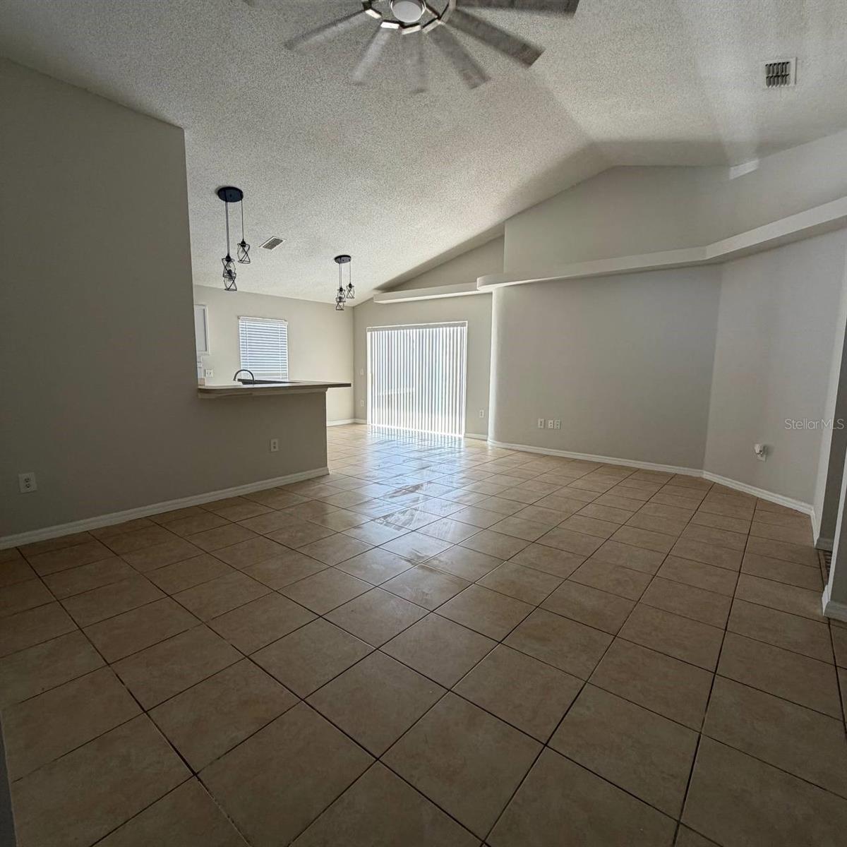 535 Rollins Dr Property Photo 2