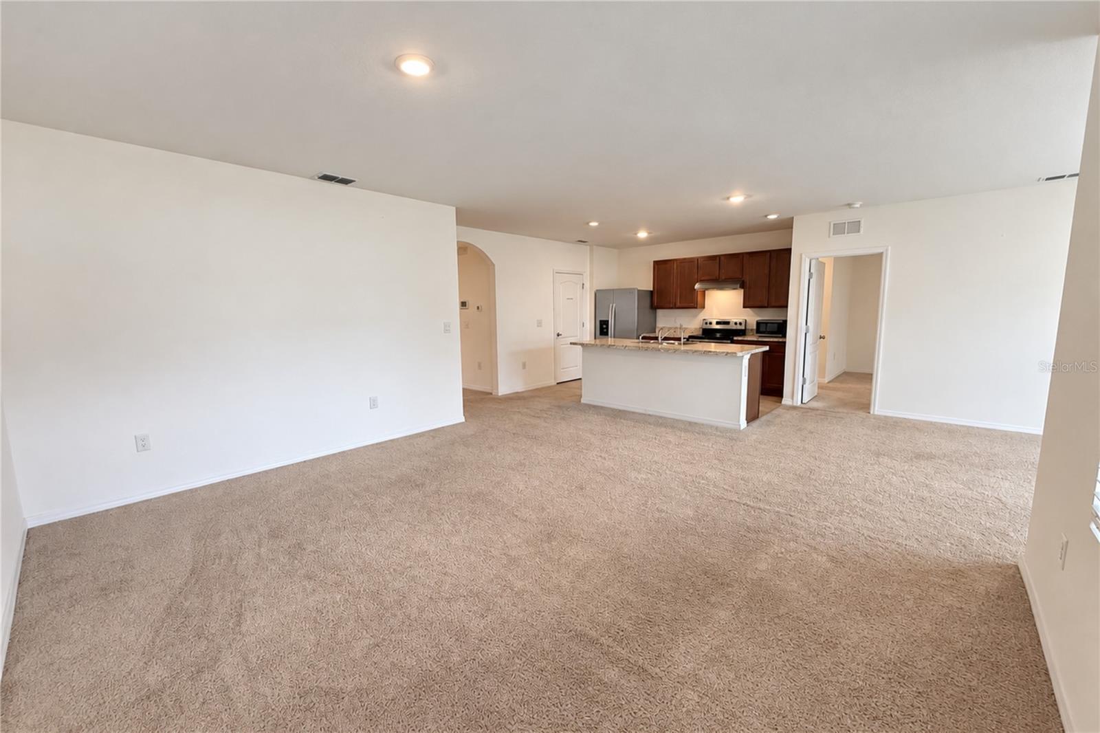 624 Honey Bell Rd Property Photo 3