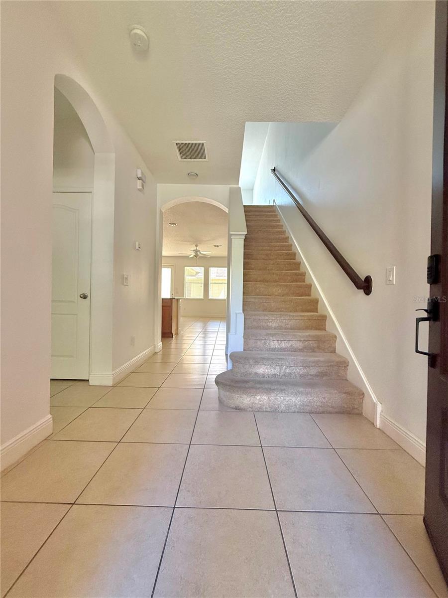 8615 Via Trieste Dr Property Photo 3