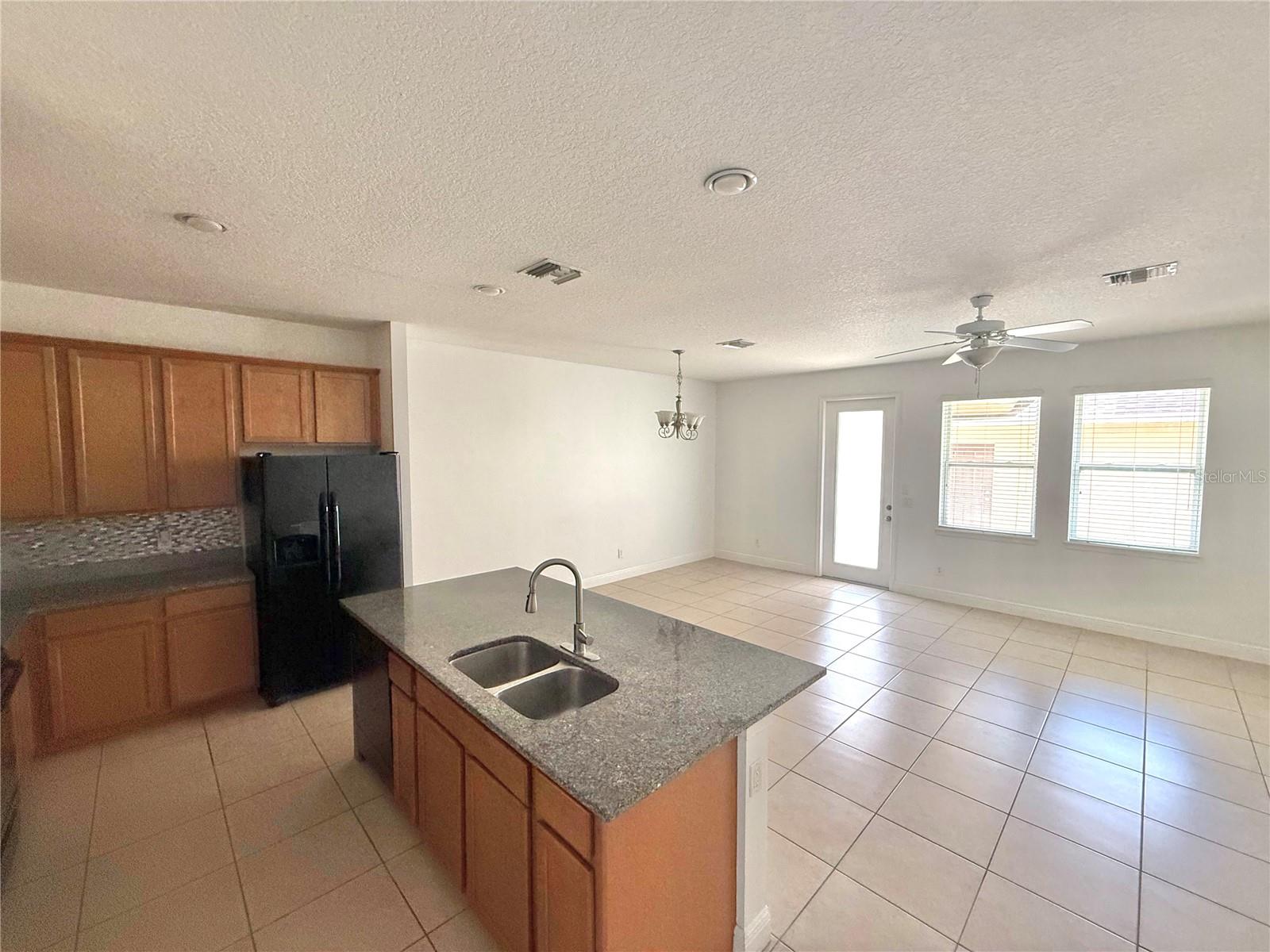 8615 Via Trieste Dr Property Photo 7