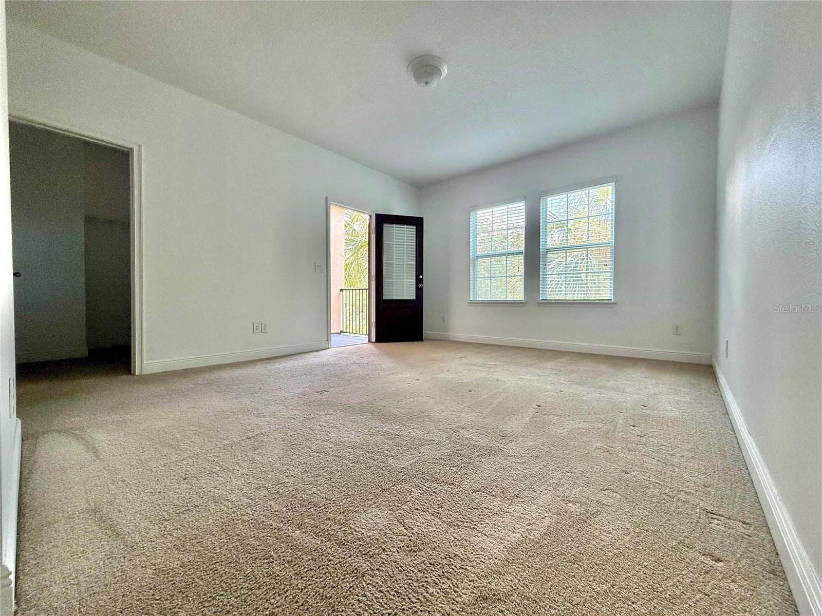 8615 Via Trieste Dr Property Photo 9