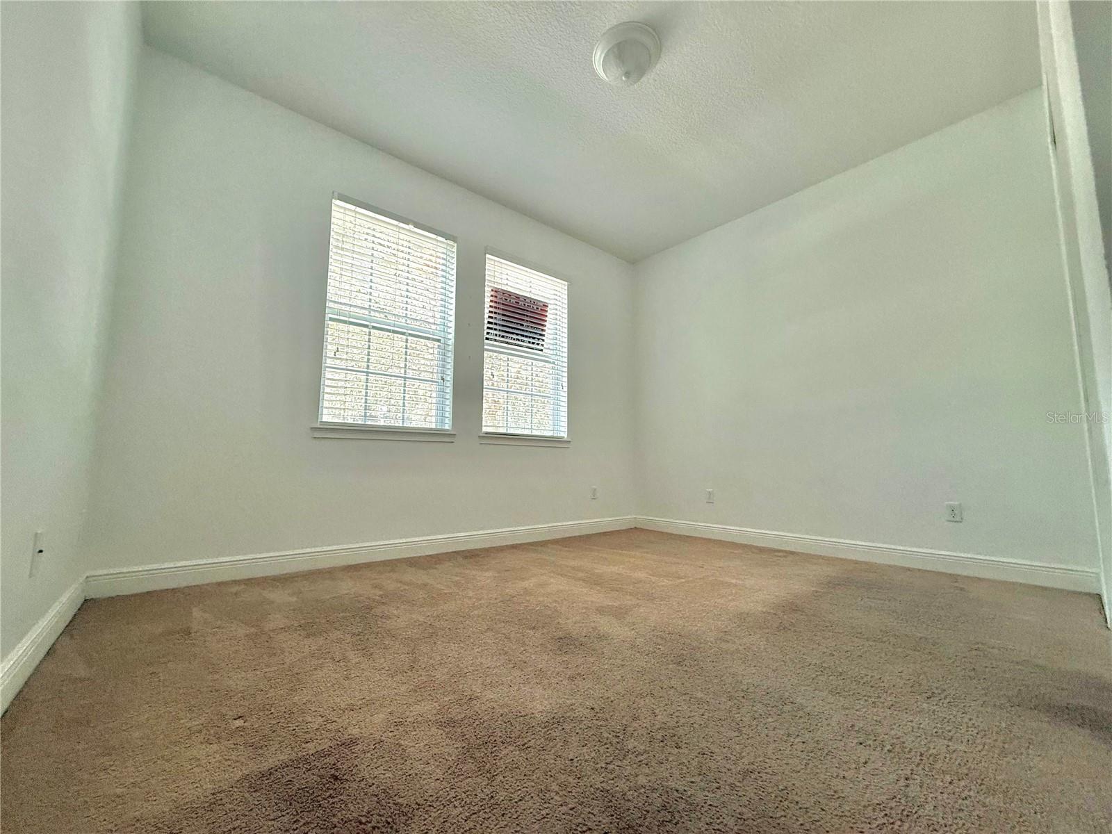8615 Via Trieste Dr Property Photo 16