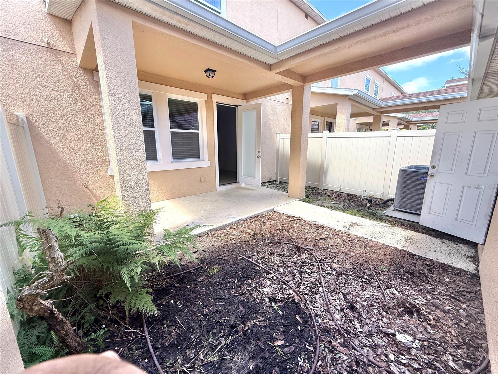8615 Via Trieste Dr Property Photo 23