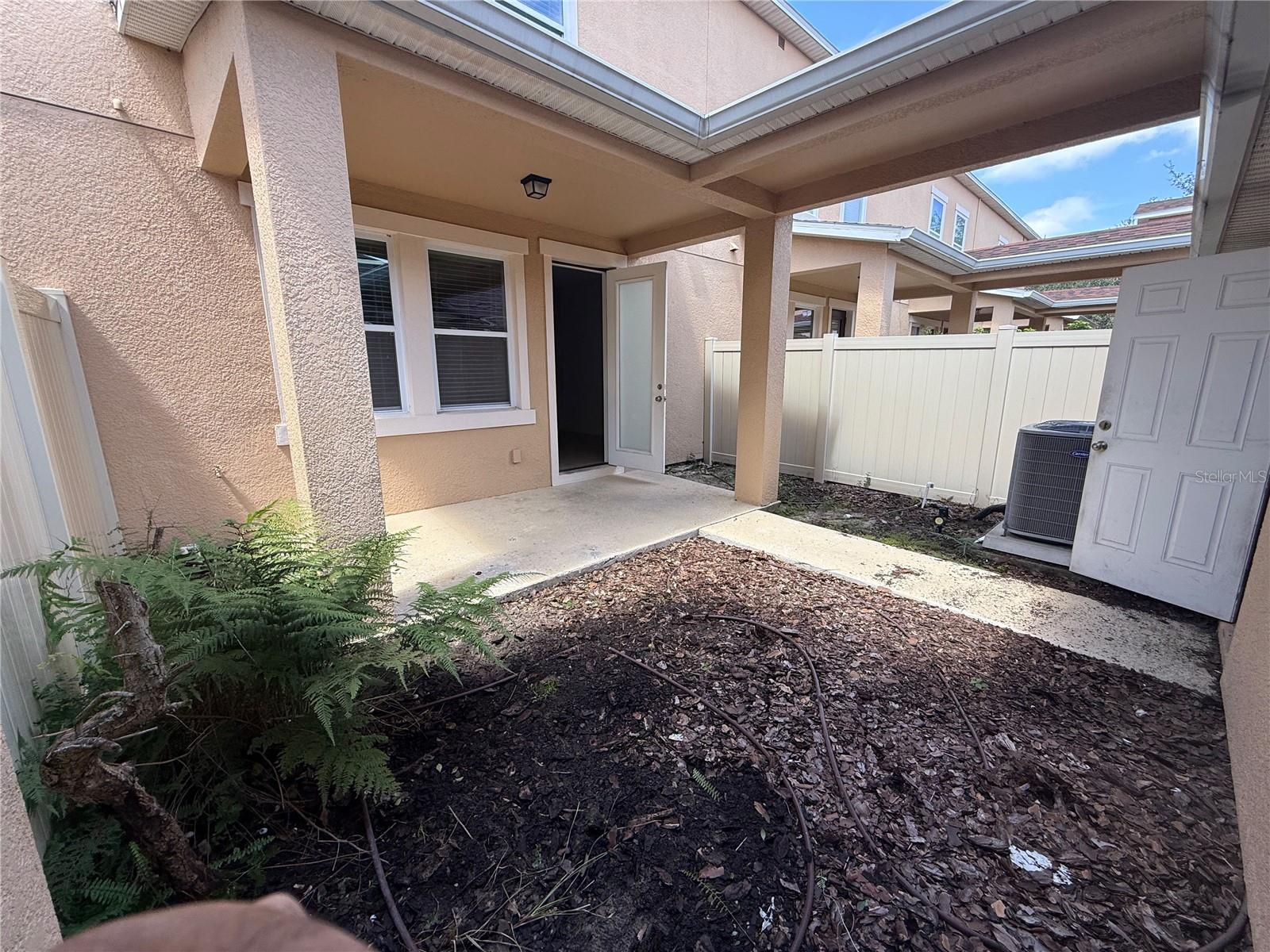 8615 Via Trieste Dr Property Photo 25