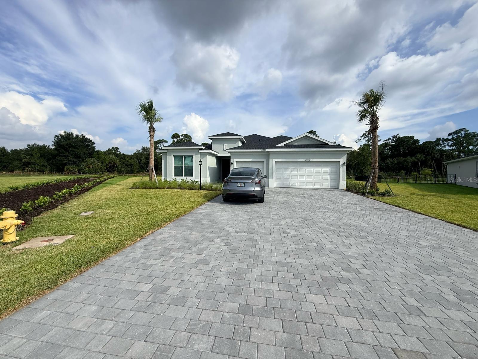 17426 Saddleback Loop Property Photo 2