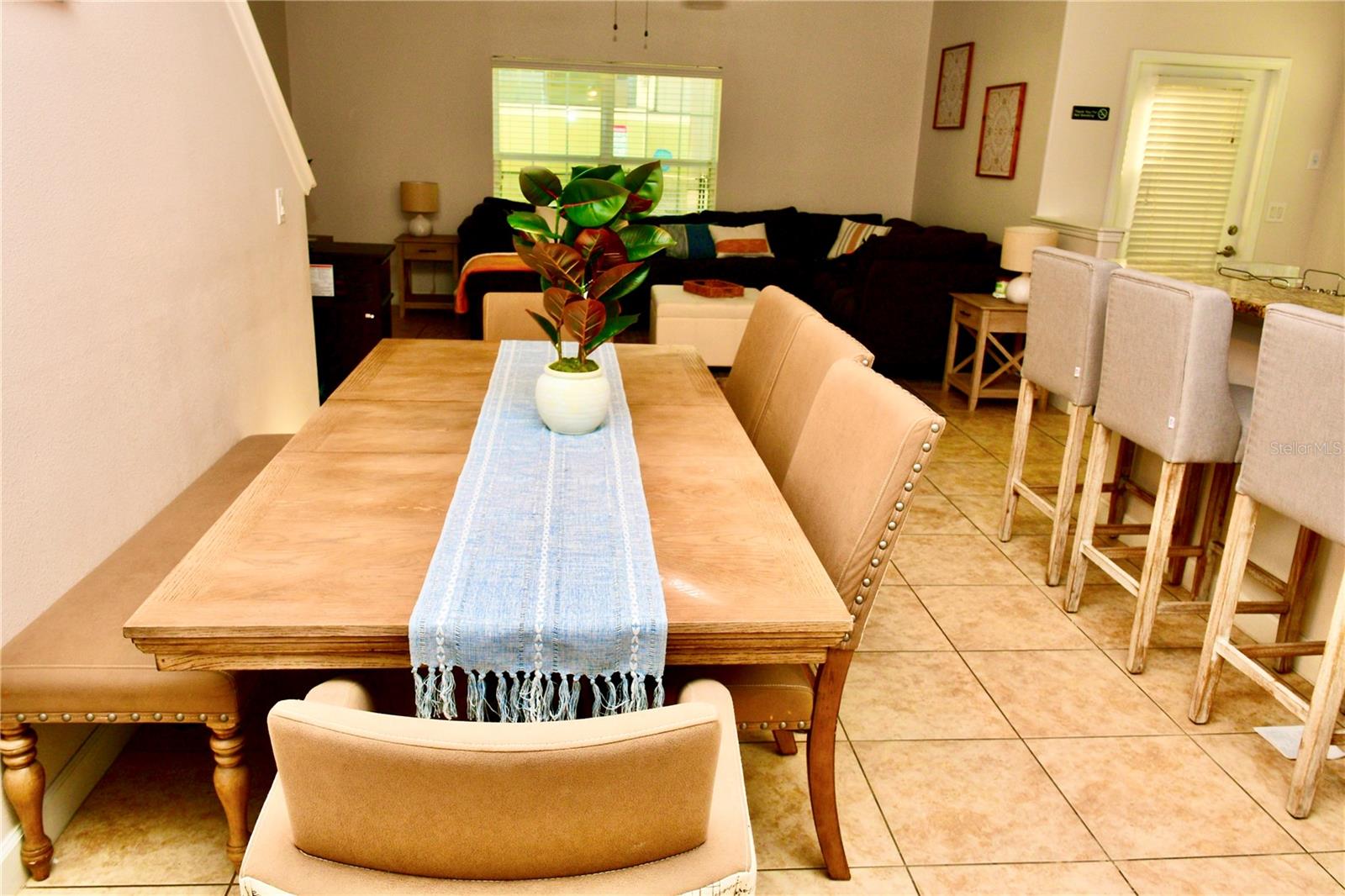 8964 Cat Palm Rd Property Photo 3