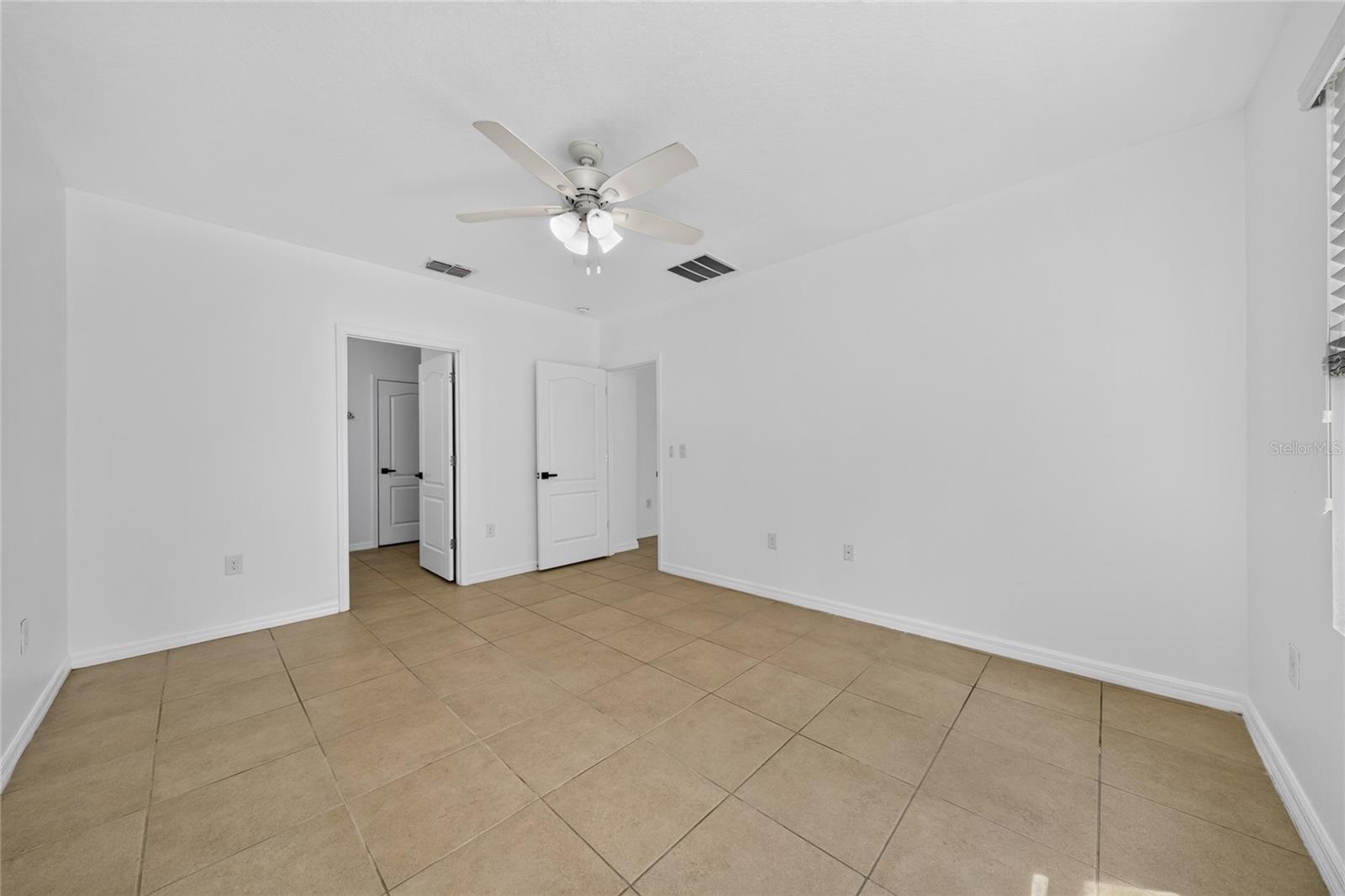 238 Minniehaha Cir Property Photo 35