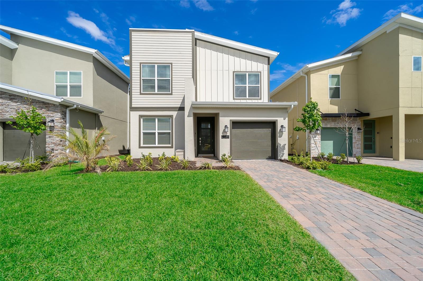 2764 BOOKMARK DR Property Photo 1