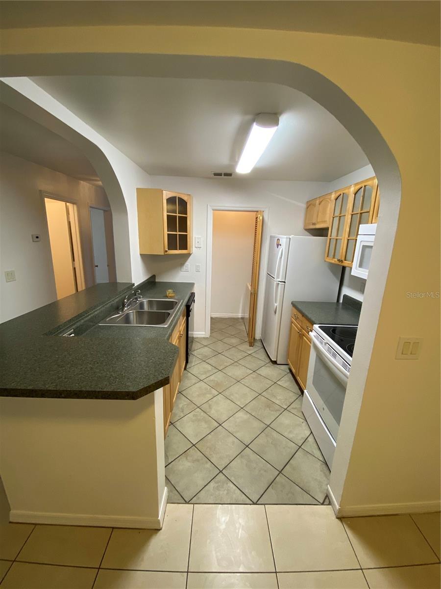 5968 Westgate Dr #101 Property Photo 8