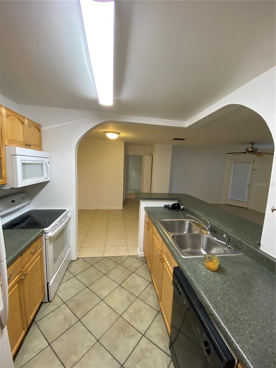 5968 Westgate Dr #101 Property Photo 10