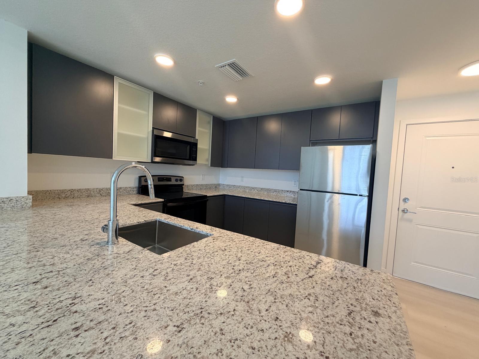 5563 Millenia Park Blvd #313 Property Photo 8