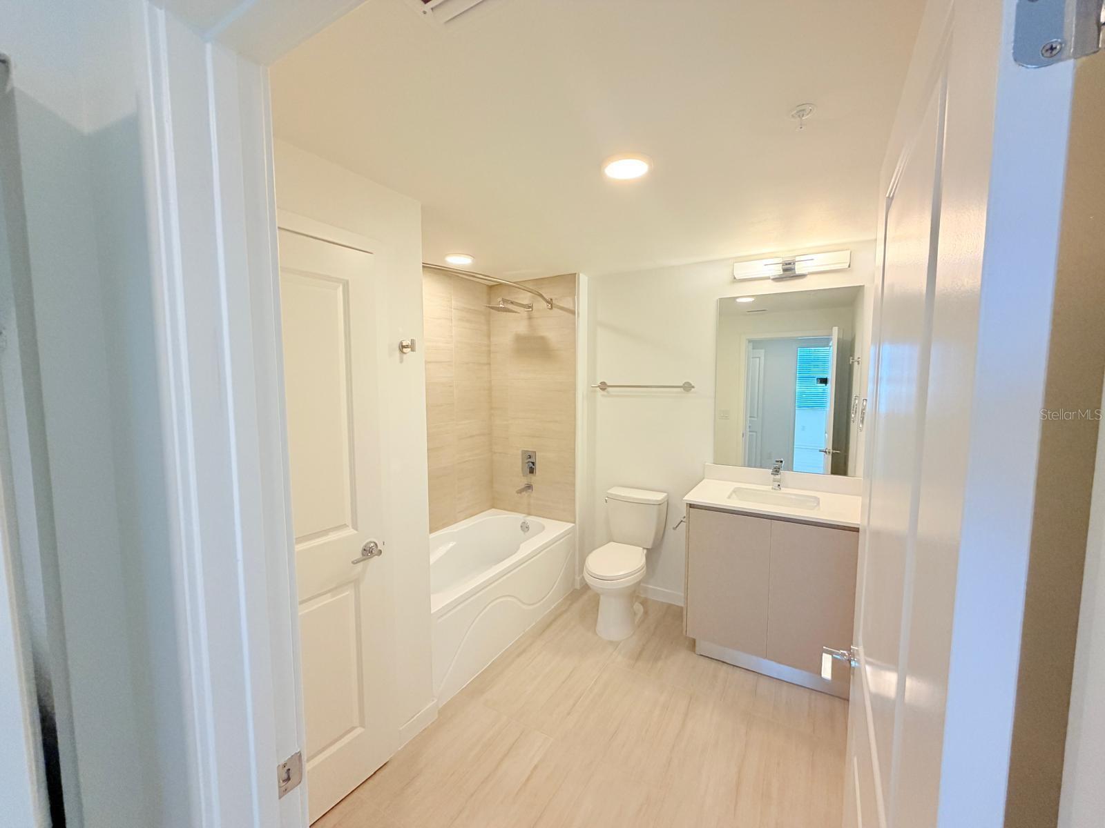 5563 Millenia Park Blvd #313 Property Photo 23