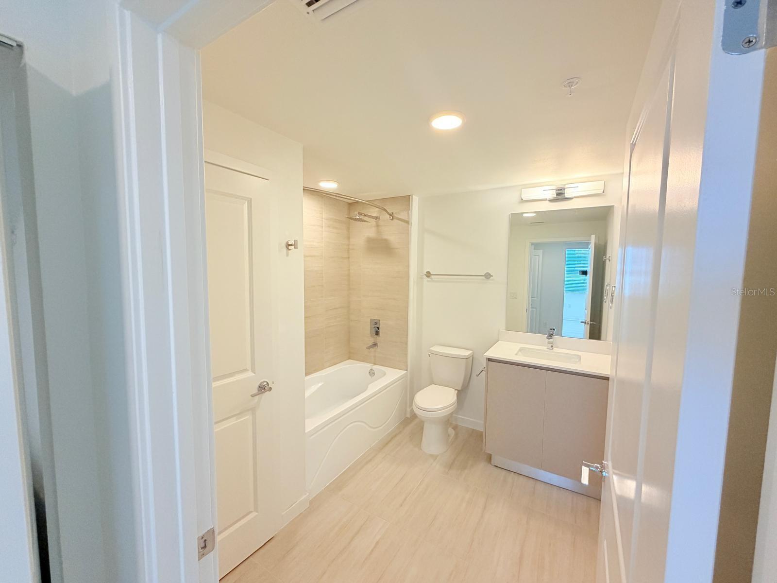5563 Millenia Park Blvd #313 Property Photo 24