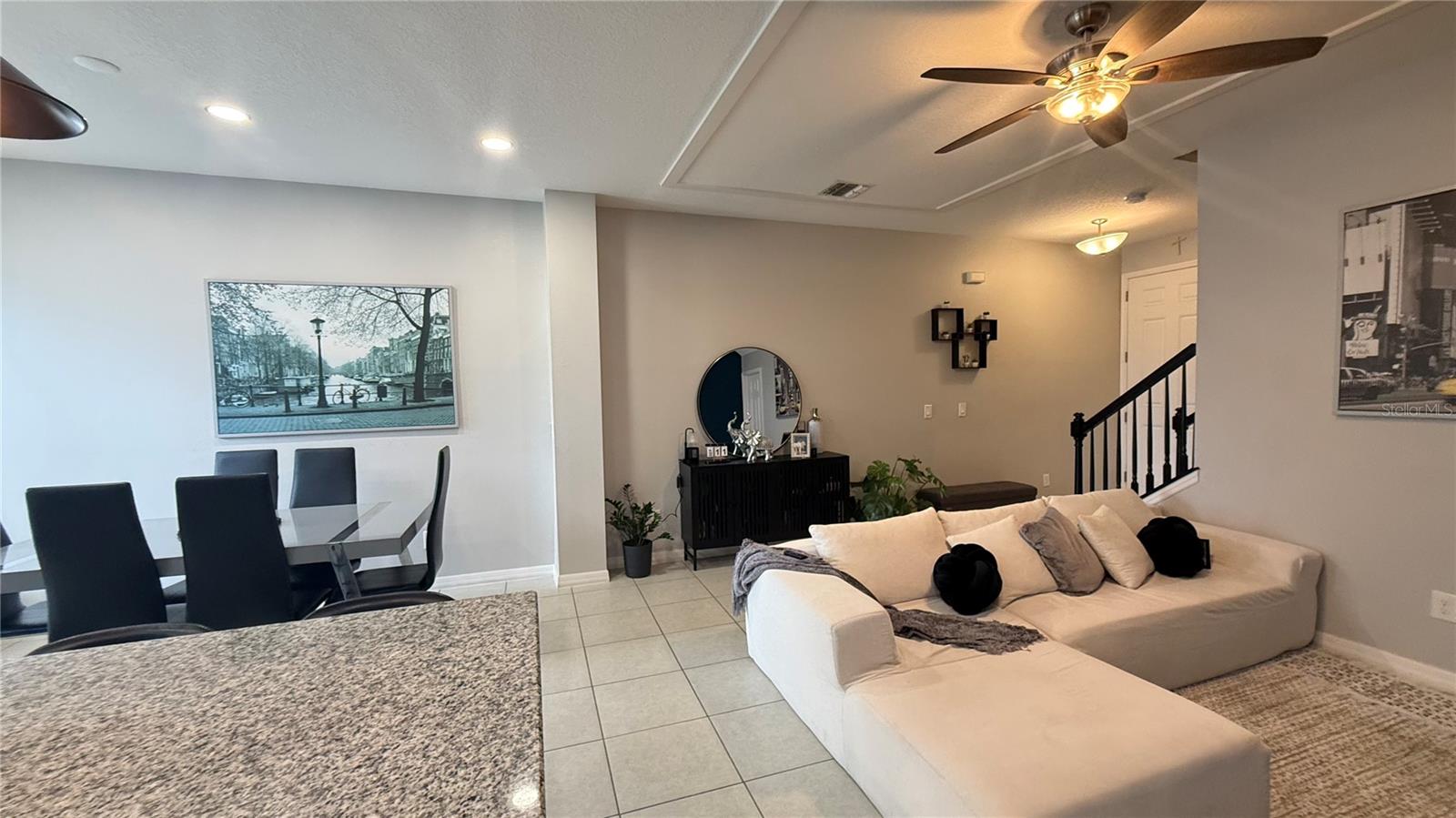 2384 Sedge Grass Way Property Photo 3