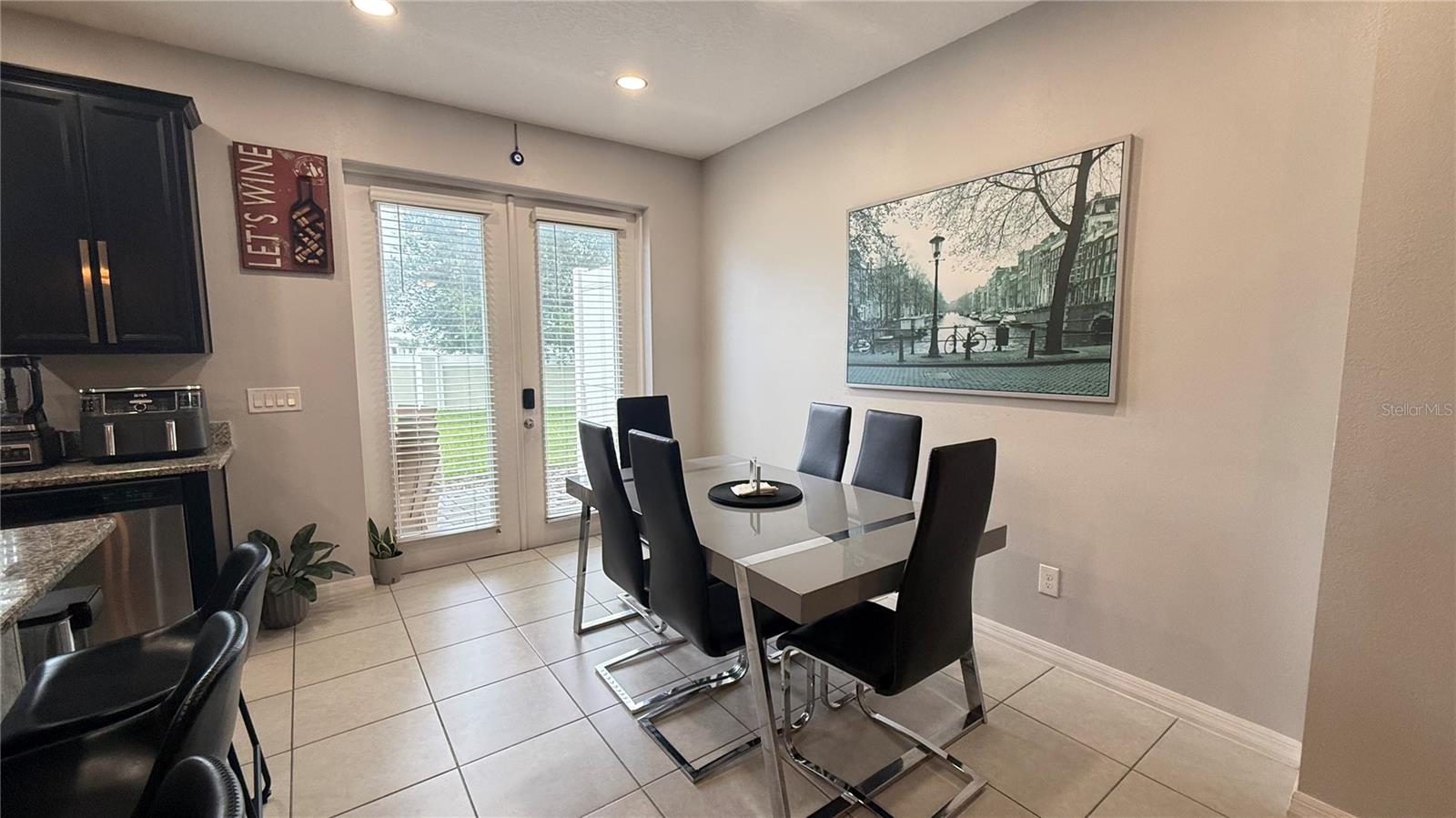 2384 Sedge Grass Way Property Photo 7