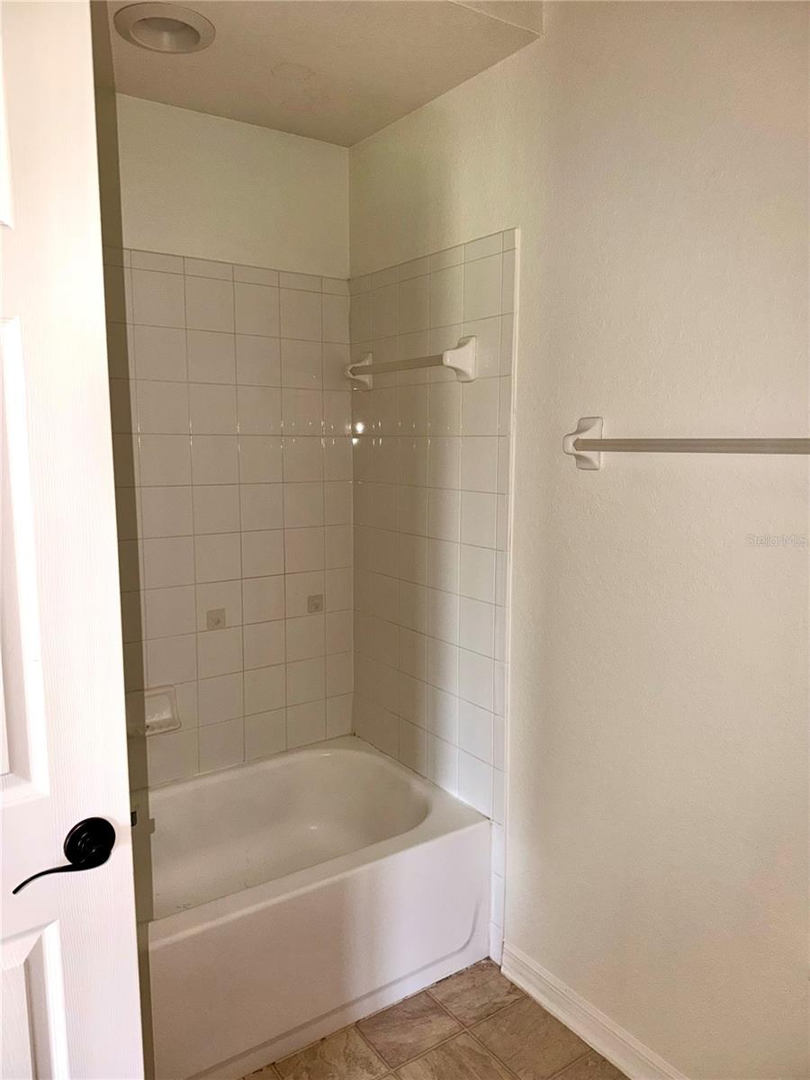 520 Highland Meadows Ave Property Photo 27