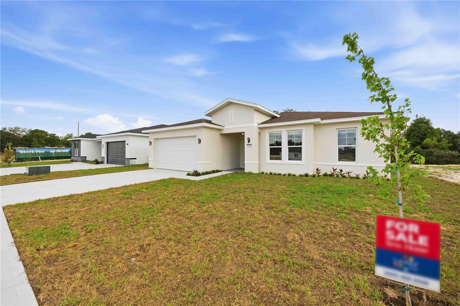 2108 River Hawk Loop Property Photo 2